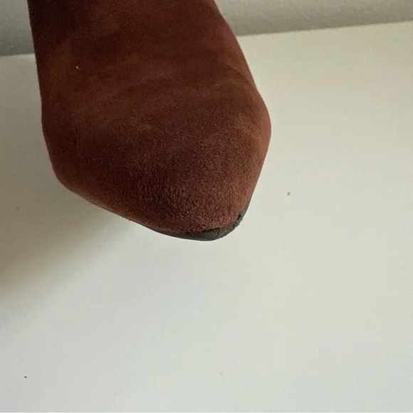 Guess Elegant Brown Suede Ankle Boots - Picture 14 of 14